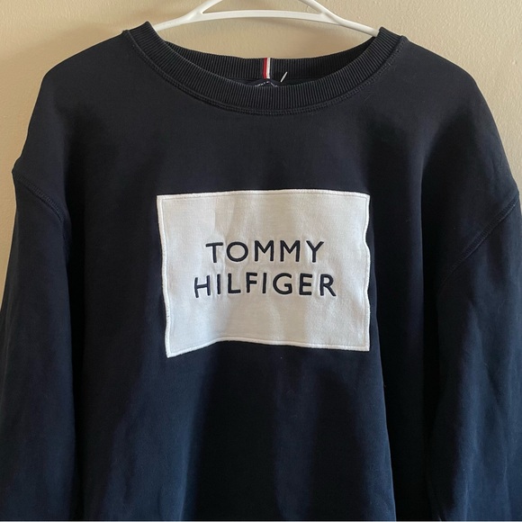 Tommy Hilfiger Navy Drop Shoulder Boxy Cut  Sweatshirt with White Logo - Picture 2 of 12